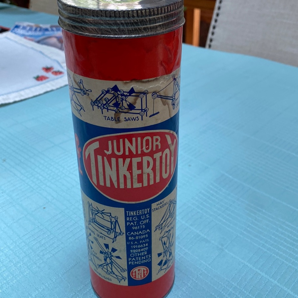 Junior Tinkertoy Set, Antique 1948 copyright